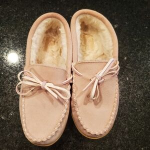 My Slippers Pink Suede Moccasin Women's Size 8 Slippers Faux Fur Lined